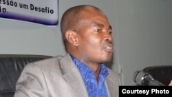 Angelo Kapwatcha, professor universitário e activista dos direitos humanos