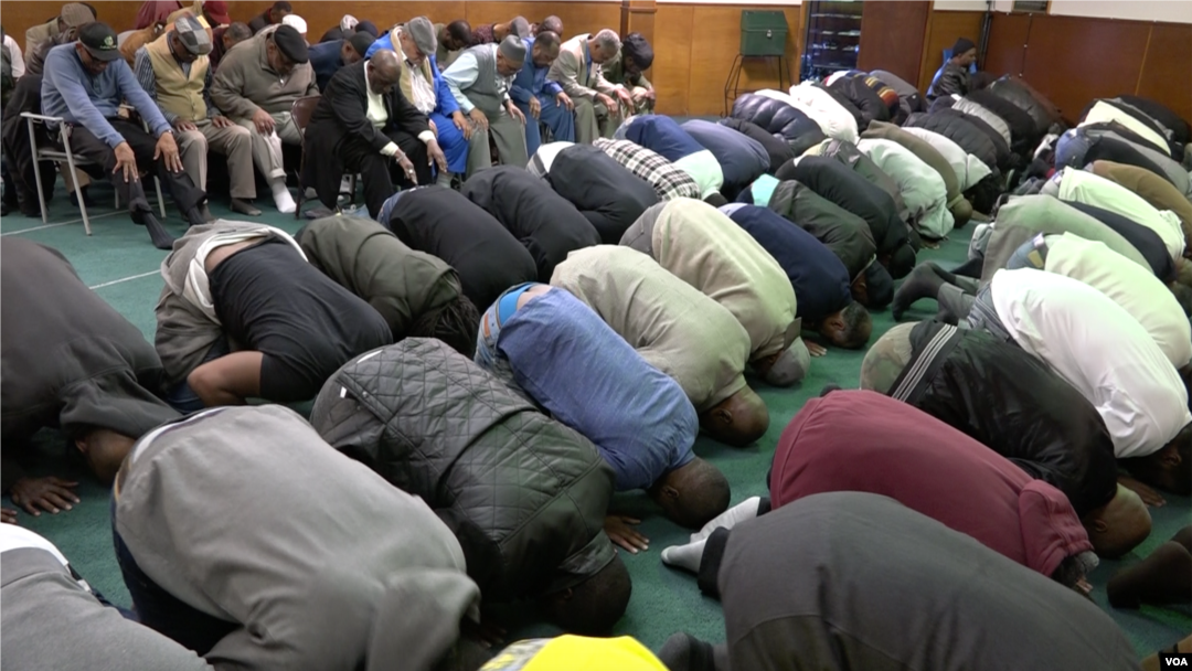 Ibrohim masjidida namoz