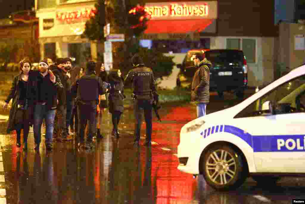 Police secure area near an Istanbul nightclub, Jan. 1, 2017.