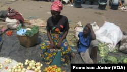 Comércio informal, Tete, Moçambique