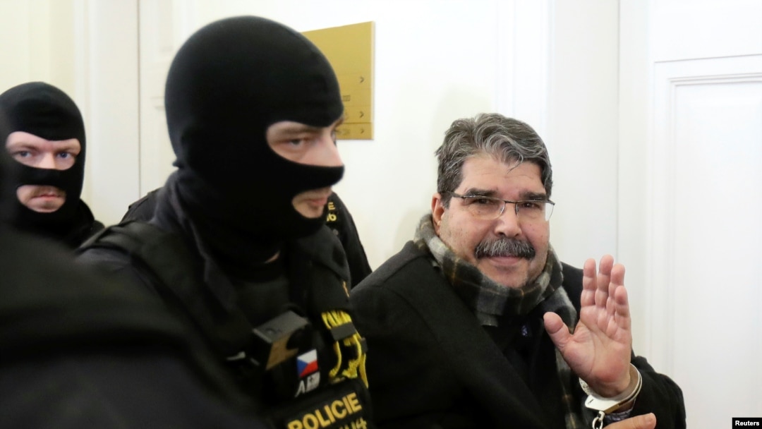 Salih Muslim di Praha, 27 Februari 2018.