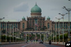 kantor Perdana Menteri Malaysia di Putrajaya, Malaysia, 23 Oktober 2020.
