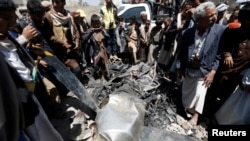 Un drone abattu à Sanaa, au Yémen, le 1er octobre 2017.