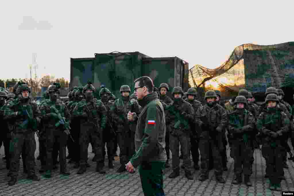 Polşanın Baş naziri Mateusz Moravieki