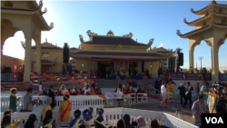 The Dalai Lama will dedicate the $6 million Dieu Ngu Temple on Sunday. (M. O'Sullivan/VOA)