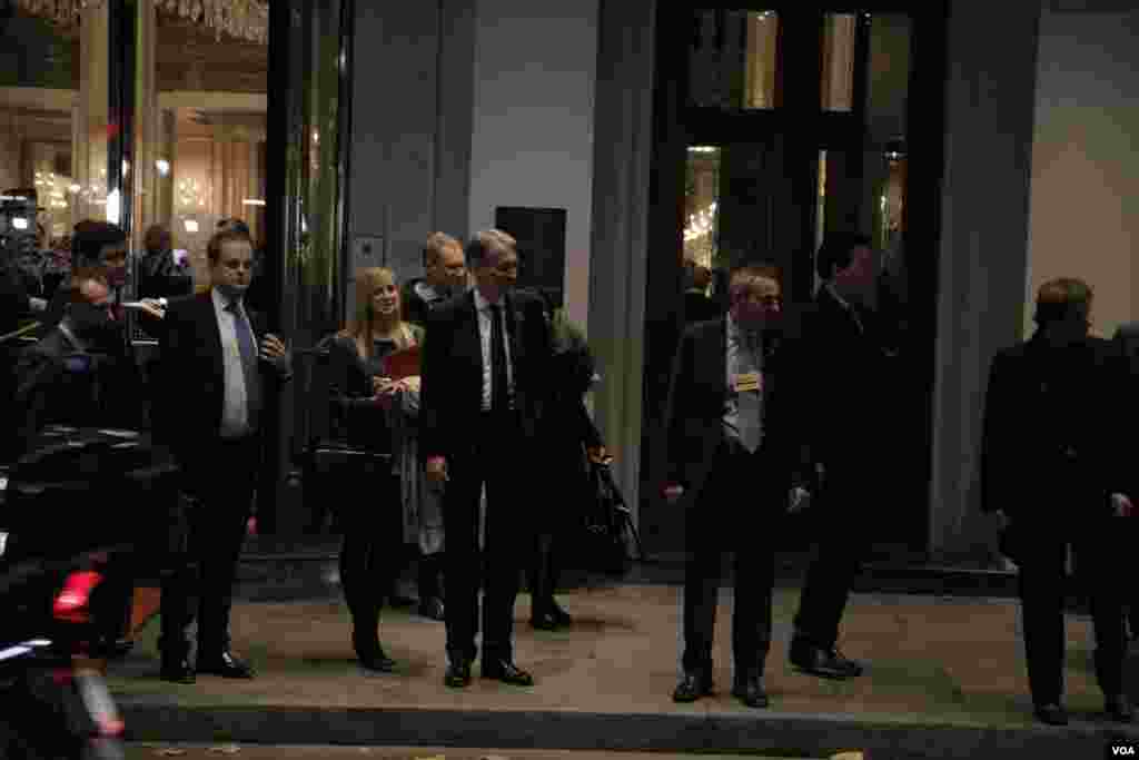 Philip Hammond, foreign minister of Britain in Vienna2 , فیلیپ هاموند وزیر خارجه بریتانیا در اجلاس صلح سوریه در وین