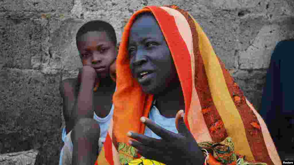 ’Yan gudun hijira, wadanda suka gujewa hare-haren ‘yan Boko Haram, a Wurojuli, a jihar Gombe, 2 ga Satumba 2014.