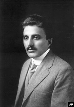 Arab-American author Ameen Rihani in 1916