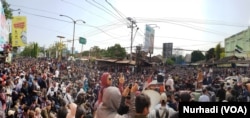 Mahasiswa berkumpul di Gejayan, ruas jalan yang terkait dengan reformasi 1998. (Foto:VOA/ Nurhadi)