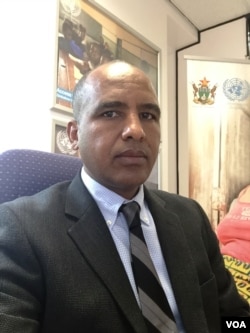 Sirak Gebrehiwot, U.N. spokesman in Zimbabwe, says the cholera situation in the southern African nation is now “very dire” and that U.N. agencies have moved in to try to stabilize the situation. (C. Mavhunga/VOA)
