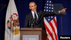 前總統奧巴馬在伊利諾伊大學香檳分校對學生講話。2018年9月7日星期五。