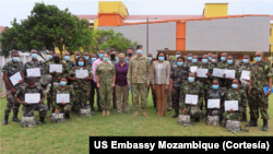 Nesta imagem, militares moçambicanos treinado em tácticas de salvamento de vidas pelos Estados Unidos, Junho, 2021