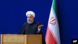 آقای روحانی بدون نام بردن از شورای نگهبان، به موضوع ابطال آرای مینو خالقی در حوزه اصفهان اشاره کرد.