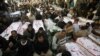 Pakistan: Người Hồi giáo Shia biểu tình phản đối các vụ nổ bom chết người