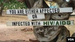Impi yokulwisana legcikwane lengculaza ele HIV