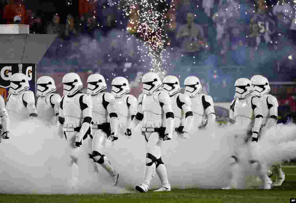 Stormtroopers march down the field during the halftime of an NFL football game between the Chicago Bears and the Minnesota Vikings, Oct. 9, 2017, in Chicago, Illinois.