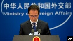 중국 외교부 친강 대변인이 20일 정례 브리핑에서 미국이 자국 장교들을 해킹 혐의로 기소한 것과 관련해 양국 협력과 신뢰를 손상시킬 것이라고 경고했다.