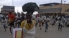 Desmaios e alergias nas escolas do Uíge motivam protestos