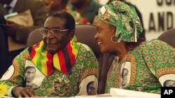 President Robert Mugabe and his wife, Grace Mugabe