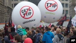 Протест у Лейпцигу проти торговельних угод із США і Канадою 