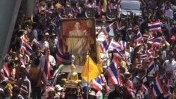 Thailand Protestors Accuse Former Prime Minister of Disloyalty to King