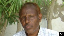 Barkhad Cawaale Aadan waxa uu saxaafadda Soomaaliya ku soo biiray dabayaaqadii 70maadkiii.