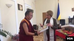 ཡུཀ་རེན་གྱི་ཤེས་རིག་བློན་ཆེན་ལྷན།