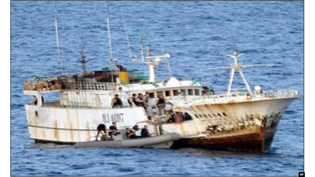 51 refugiados morreram, recentemente, quando um barco tanzaniano com 130 ilegais somalis e etíopes a bordo, naufragou ao largo da costa de Cabo Delgado.