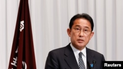 기시다 후미오 일본 총리가 기자회견하고 있다. (자료사진)