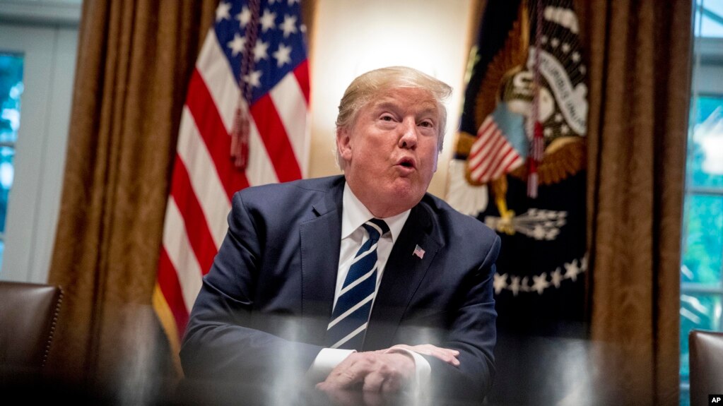 Shtypi amerikan i kundërvihet presidentit Trump për kritikat ndaj medias