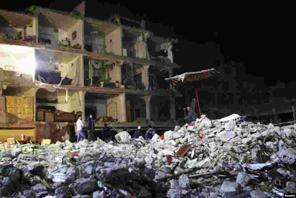 據反政府消息人士說，這座位於大馬士革薩克巴的建築被敘利亞總統阿薩德的部隊破壞。（2012年10月23日）
