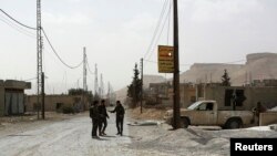 Pasukan setia President Suriah Bashar al-Assad di kota Al-Sahl, sekitar 2 km dari Yabroud.