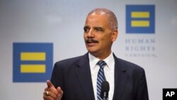 La empresa Microsoft dijo que contrató al exfiscal general de EE.UU., Eric Holder, para supervisar un proyecto de reconocimiento facial, relacionado con una compañía israelí.