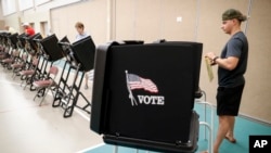 رای دهندگان در انتخابات مقدماتی در اوهایو