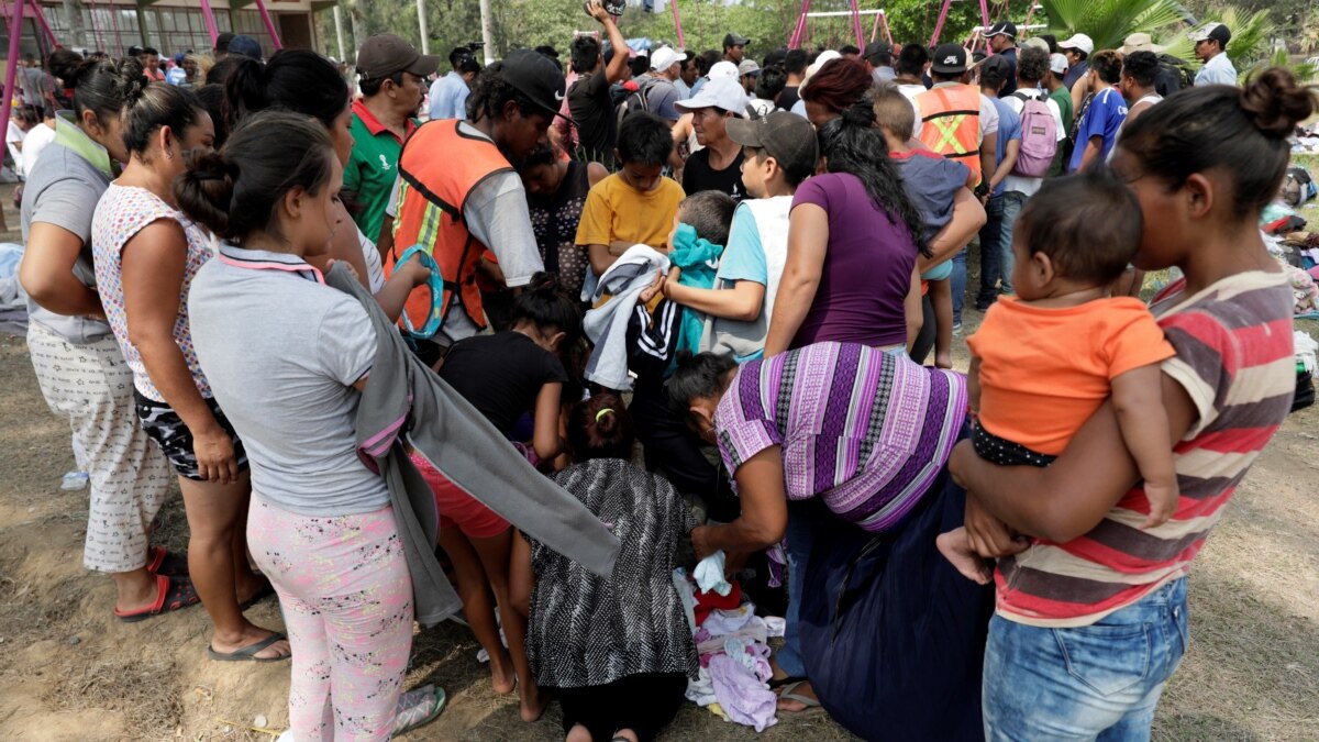 Honduras Strikes Back at Trump s Threat over Migrant Caravan