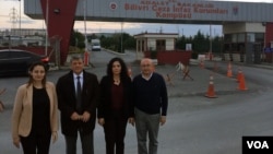 Silivri Cezaevi'ni ziyaret eden CHP Milletvekilleri Şafak Pavey, Mustafa Balbay, Candan Yüceer ve Utku Çakırözer