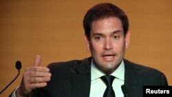 Senador Marco Rubio, republicano por Florida, dijo que el petróleo de Venezuela pertenece a su pueblo y le será devuelto a través de su gobierno constitucional legítimo. Foto de archivo.