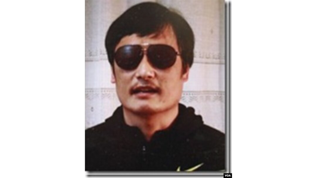 流亡美国的盲人法律维权人士陈光诚 (对华援助协会)
