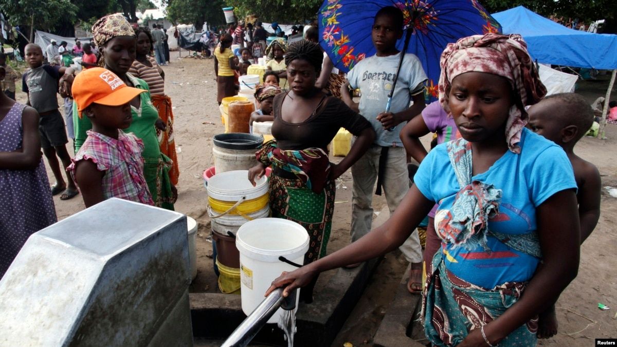 Flooding in Mozambique Displaces Hundreds of Thousands