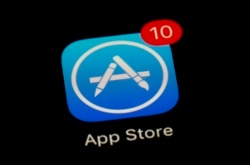 Apple seems to be prevailing in an antitrust trial examining whether its mobile app store illegally skims profits from smaller companies, despite nagging questions about its financial vise on people buying digital services on iPhones, iPads and iPods. (AP
