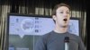 مارک زوکربرگ، بنیانگذار فیسبوک. آیا غول عظیم اینترنتی ۱۰۰ میلیارد دلاری با تصمیم اخیر جنرال موتورز به خطر می افتد؟