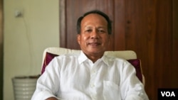 Ok Serei Sopheak is a governance specialist and chairman of the Board of Directors of Transparency International Cambodia, Phnom Penh, Cambodia, June 14, 2016. (Hean Socheata/VOA Khmer)