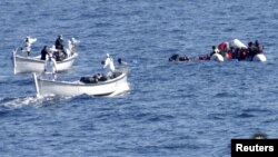 La marine italienne au secours de migrants en Méditerranée, le 28 janvier 2018. 