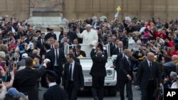 Le Pape François au Vatican, le 18 novembre 2015, lors de la messe matinale. Image : AP