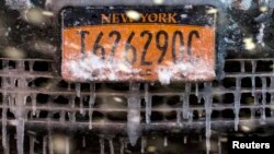 En algunas ciudades de Nueva York la tormenta de nieve dejó caer hasta 40 centímetros de nieve. En Washington esta mañana amaneció a -15 grados centígrados.