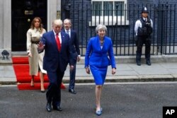 رهبران دو کشور روز سه شنبه در دفتر نخست وزیر بریتانیا دیدار کردند.