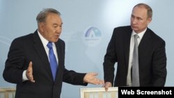 Vladimir Putin və Nursultan Nazarbayev