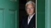 Vụ Wikileaks: Luật sư biện hộ nói ông Assange vẫn vững tinh thần 