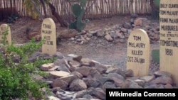 Boot Hill in Tombstone, Arizona contains the remains of gun fighters who lost their lives in the wild west town.