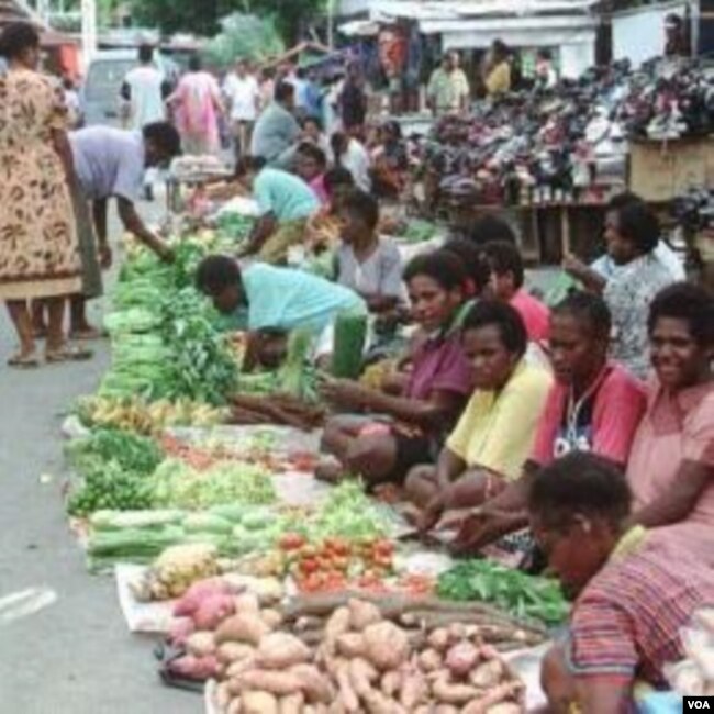 Sebuah pasar tradisional di Jayapura, provinsi Papua (foto: dok).